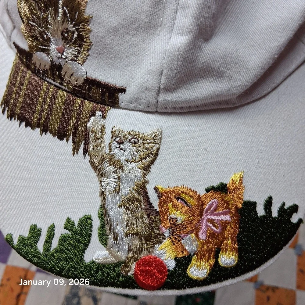 White Baseball Cap Hat Cat Embroidered Playing‎ Cute Adjustable One Size
